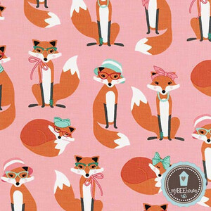 Robert Kaufman Fabulous Foxes Lisy Liski Pink